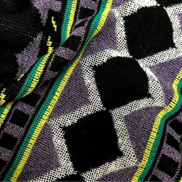 Abstract Patterned Knit Pullover Sweater - Picture 3 of 4